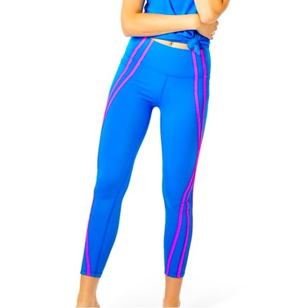 NWT Lilly Pulitzer Luxletic Weekender High Rise, Blue Flare, Medium